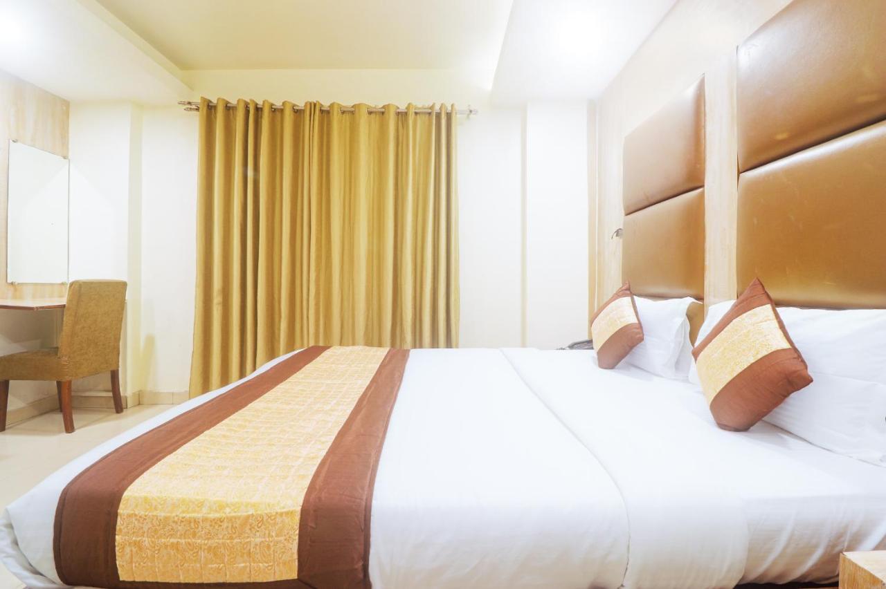 Hotel Sizzling Starr 新德里 外观 照片