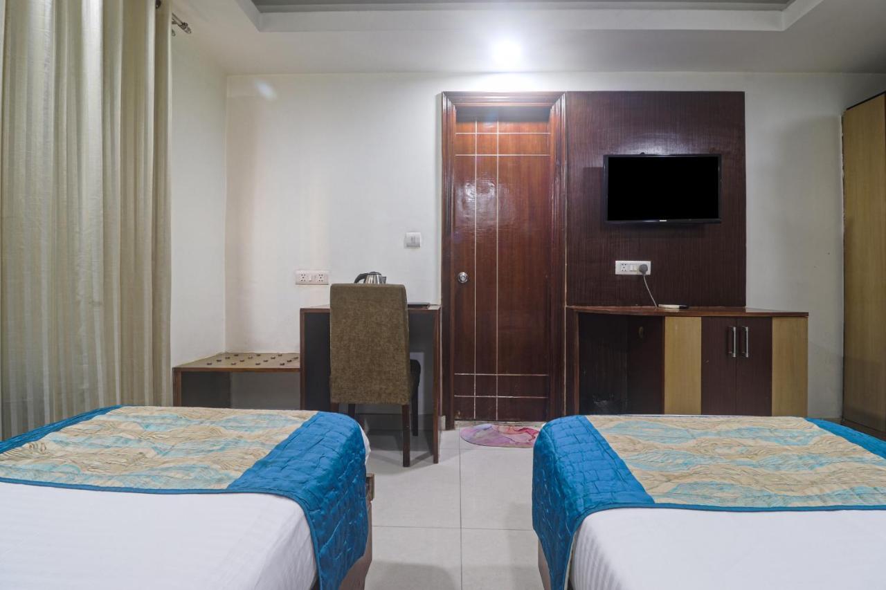 Hotel Sizzling Starr 新德里 外观 照片