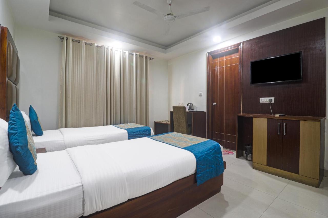 Hotel Sizzling Starr 新德里 外观 照片